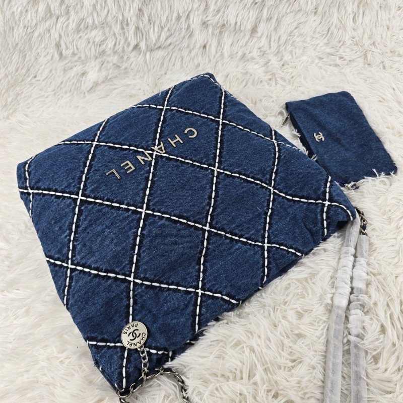 Ch**el hobo 22 bags